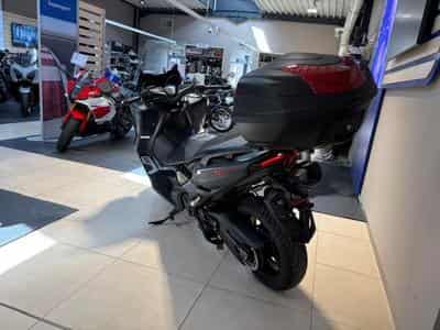 Yamaha T-Max Tech Max (2021) - Photo 7