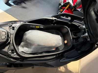 Yamaha T-Max Tech Max (2021) - Photo 14