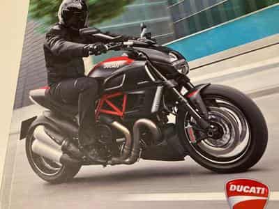 Ducati Diavel Red carbon (2011) - Photo 5
