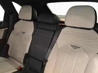 Bentley Bentayga Artenara Edition V8 (2026) - Photo 13