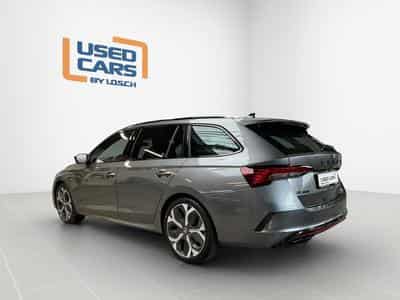 Skoda Octavia RS+DSG+Standh.+LM19+AHK+ConformePremium+Pano (2025) - Photo 6