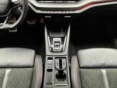 Skoda Octavia RS+DSG+Standh.+LM19+AHK+ConformePremium+Pano (2025) - Photo 12