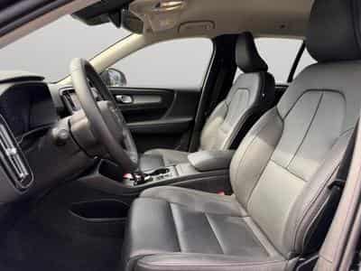 Volvo XC40 B3 Core 2026 / Essence (2025) - Photo 10