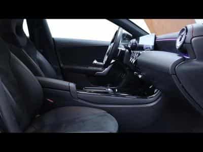 Mercedes CLA 200 d shooting brake AMG Line 8G DCT (2023) - Photo 12