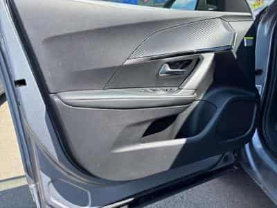 PEUGEOT 2008 1.2 100ch S&S Allure (2024) - Photo 12