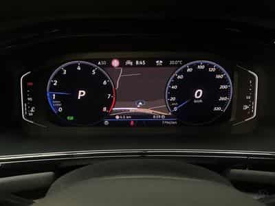 VW T-Roc R+DSG+4Motion+Matrix-Led+Navi+P.Leder+Black-style+Pano+Beats (2023) - Photo 11