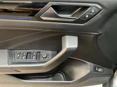 VW T-Roc R+DSG+4Motion+Matrix-Led+Navi+P.Leder+Black-style+Pano+Beats (2023) - Photo 14