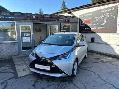 Toyota Aygo 1.0 Automatique 5 Portes (2016) - Photo 1