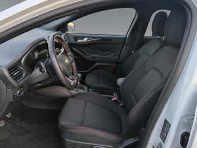 Ford Focus 1.0 EcoBoost MHEV ST-Line X (2022) - Photo 10
