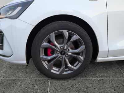 Ford Focus 1.0 EcoBoost MHEV ST-Line X (2022) - Photo 9