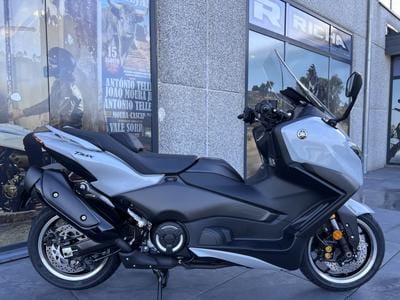 Yamaha T-Max (2026) - Photo 1