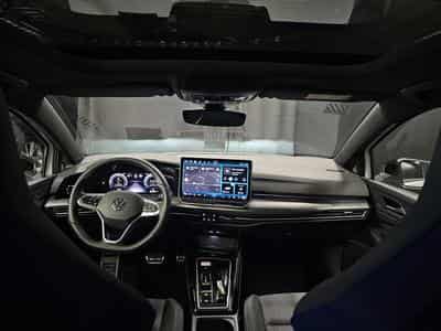 VW Golf GTE 245cv DSG TOIT PANO / ATTELAGE (2025) - Photo 2