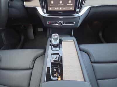 Volvo XC90 T8 Ultra Dark Auto / Essence (2025) - Photo 11