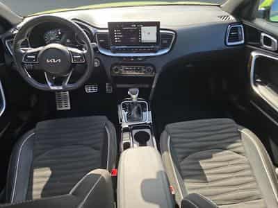 Kia XCeed GT Line 1.6T 204 DCT (2023) - Photo 14