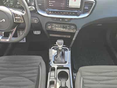 Kia XCeed GT Line 1.6T 204 DCT (2023) - Photo 9