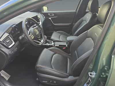 Kia Ceed GT Line 1.5T 160 DCT (2025) - Photo 11
