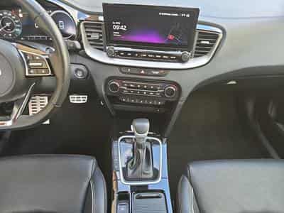 Kia Ceed GT Line 1.5T 160 DCT (2025) - Photo 12