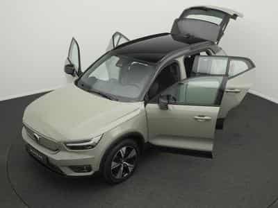 Volvo XC40 P8 Twin Pure Electric AWD R-Design Recharge (2021) - Photo 14