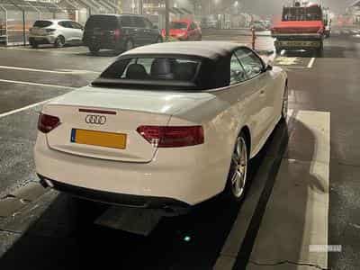 Audi A5 Cabriolet 3.0 Tdi 240 S-Line Quattro S-Tronic (2009) - Foto 2