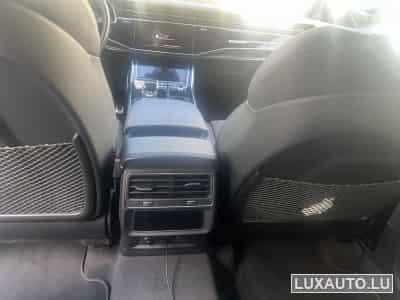 Audi Q8 S-line (2022) - Foto 10