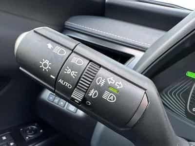 Lexus UX F SPORT Design (2023) - Foto 15