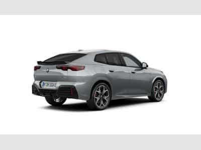 BMW iX2 30xDrive M Sport M Sportpaket Head-Up DAB (2024) - Foto 2