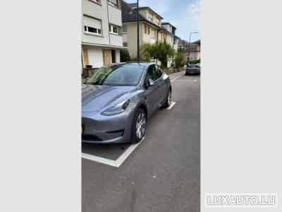 Tesla Model Y (2024) - Foto 1