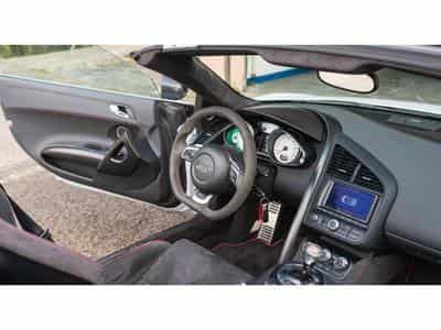 Audi R8 GT Spyder 5.2 FSI quattro 182/333 (2012) - Foto 11