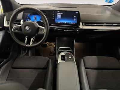 BMW 230 xDrive Active Tourer (2024) - Foto 6