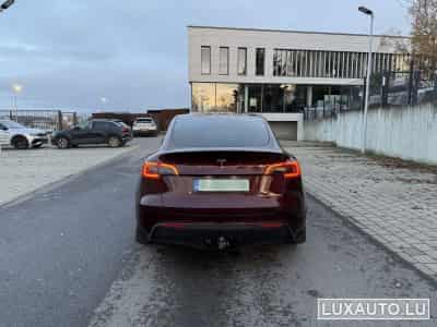 Tesla Model Y Long Range with Tow Hitch (2024) - Foto 4