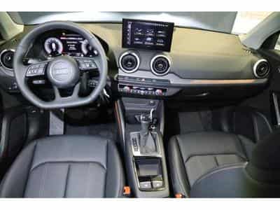 Audi Q2 35 TFSI S Tronic (2024) - Foto 2