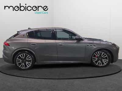 Maserati Grecale Modena 2.0 Turbo MHEV AWD / Essence (2023) - Foto 7