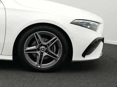 Mercedes Classe A AMG-Line Multi+Kamera+AHK+Ambi (2025) - Foto 8