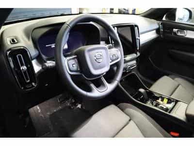 Volvo XC40 Dark (2025) - Foto 12