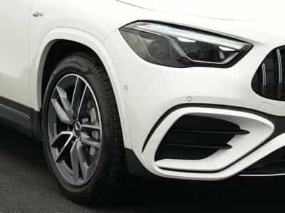 Mercedes GLA 35 AMG 4MATIC Multi+360°+Pano+Kamera+Memo (2024) - Foto 9