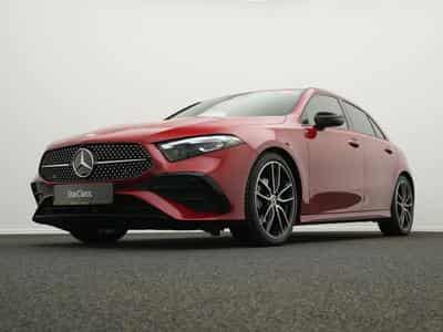 Mercedes A 200 d AMG-Line Multi+Kamera+AHK+19"+Night (2025) - Foto 10