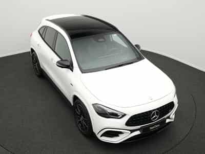 Mercedes GLA 35 AMG 4MATIC Multi+Pano+360°+Night+Burm (2024) - Foto 12