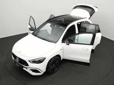 Mercedes GLA 35 AMG 4MATIC Multi+Pano+360°+Night+Burm (2024) - Foto 14