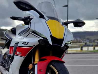 Yamaha R1 MotoGp 60th Aniversary Edition (2022) - Photo 2