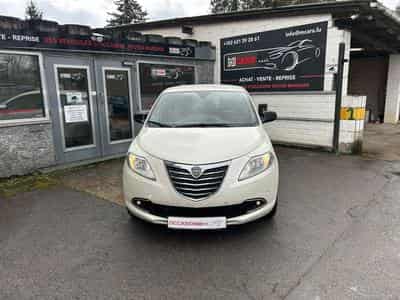 Lancia Ypsilon 1.3 JTD 95CV 5 PORTES 1 MAIN 74.000KM (2011) - Foto 2