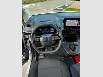 Opel Combo L2H1 HEAVY 1.5TURBO D (2025) - Foto 2