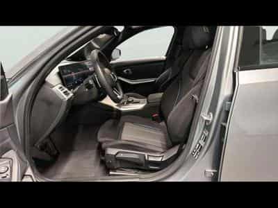 BMW 330 xDrive Touring (2025) - Foto 6