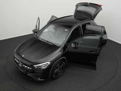 Mercedes GLA 180 AMG-Line LED+Kamera+Night+AHK+19" (2020) - Foto 14