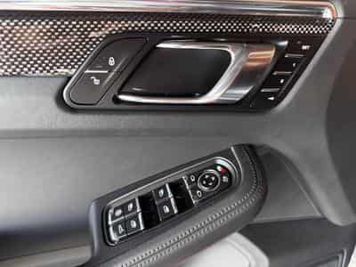 Porsche Macan Turbo (2014) - Foto 11