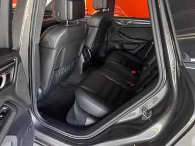 Porsche Macan Turbo (2014) - Foto 12