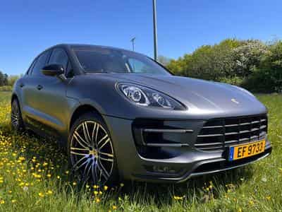 Porsche Macan TURBO (2015) - Foto 1