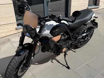 Ducati Scrambler Édition spéciale RIZONA (2025) - Foto 2