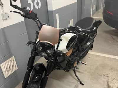 Ducati Scrambler Édition spéciale RIZONA (2025) - Foto 4