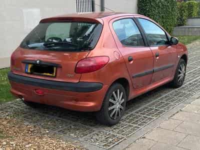 Peugeot 206 (2001) - Foto 1