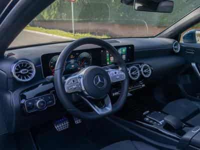 Mercedes A 250 A250e PHEV AMG Line 8G-DCT (2020) - Foto 3